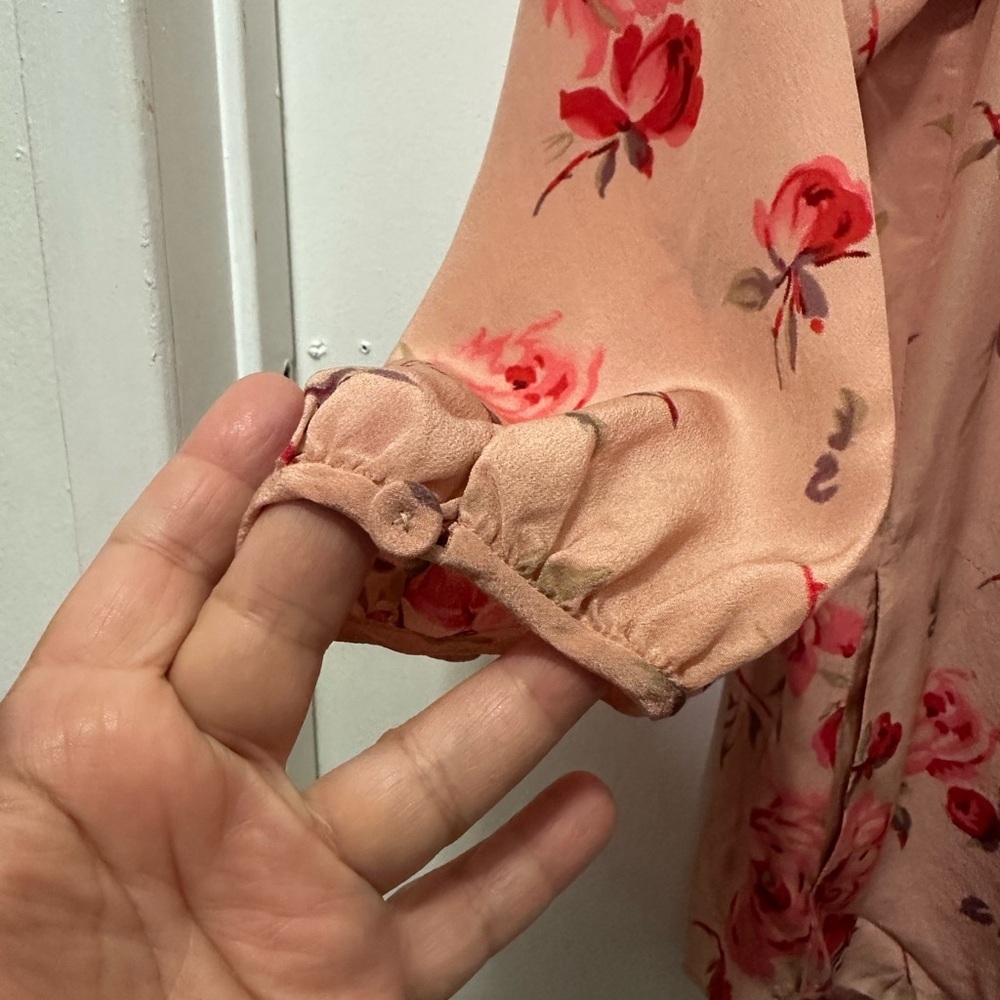 Rebecca Taylor 100%  Silk Rose Print Blouse Sz 8 - Picture 7 of 10